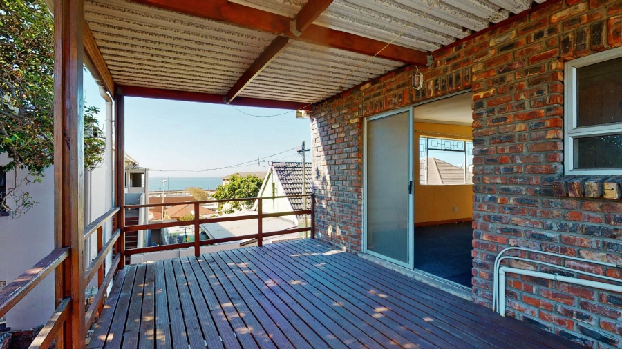 6 Bedroom Property for Sale in North End Eastern Cape